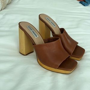 Steve Madden brown leather heels